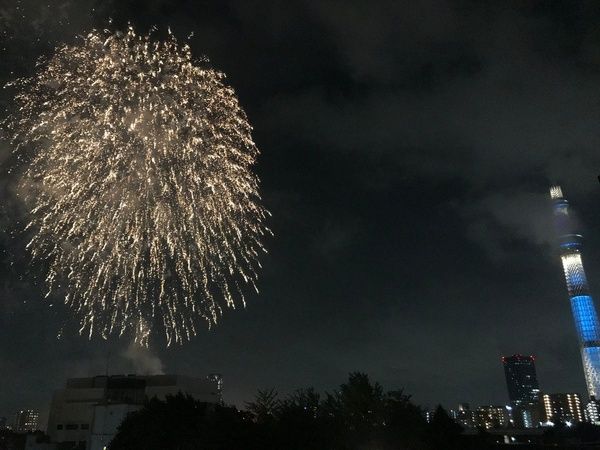 【東京都台東区】隅田川花火大会を、会場に近いホテルの特等席で楽しむディナー付きプラン受付中