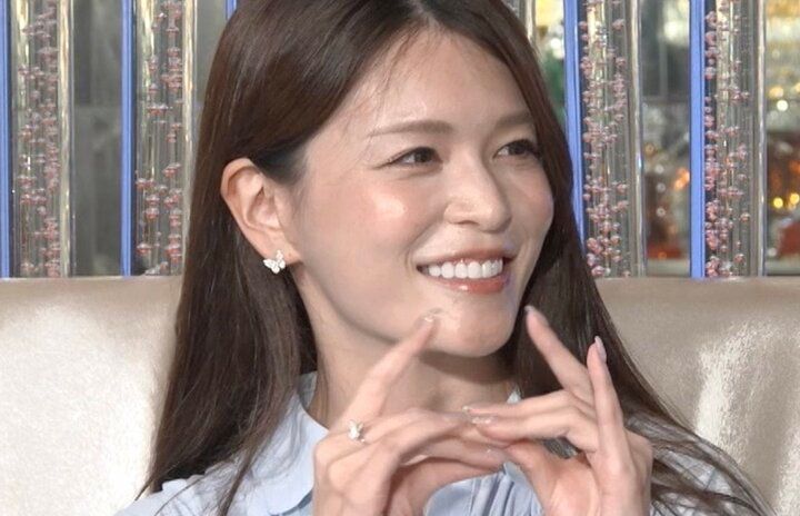 【写真・画像】33歳レジェンド女優、人気芸人と濃厚キスシーンについて暴露「放送された5倍長かった」「ハムハムしたり」 1枚目