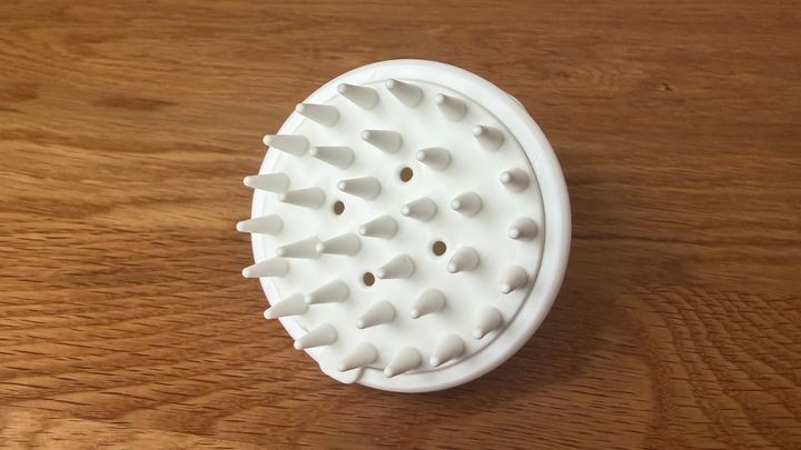 100均の頭皮マッサージグッズを2商品買ってみた！ダイソーで見つけた110円アイテムをレビュー