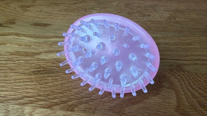 100均の頭皮マッサージグッズを2商品買ってみた！ダイソーで見つけた110円アイテムをレビュー