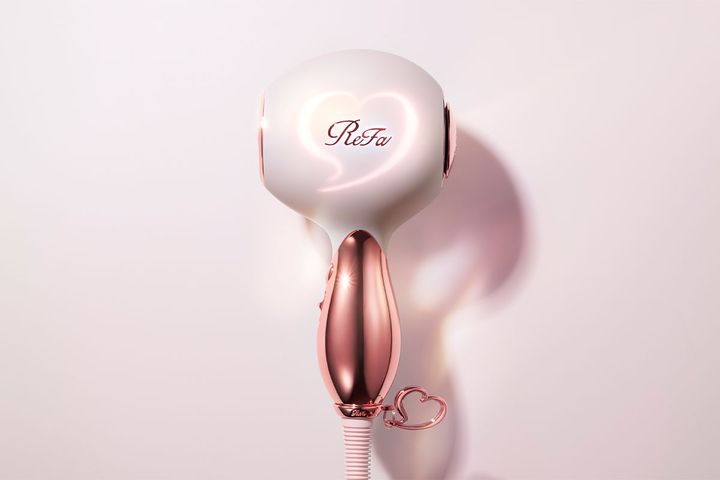 リファハート ドライヤー アイラ／￥39,600（税込み）
