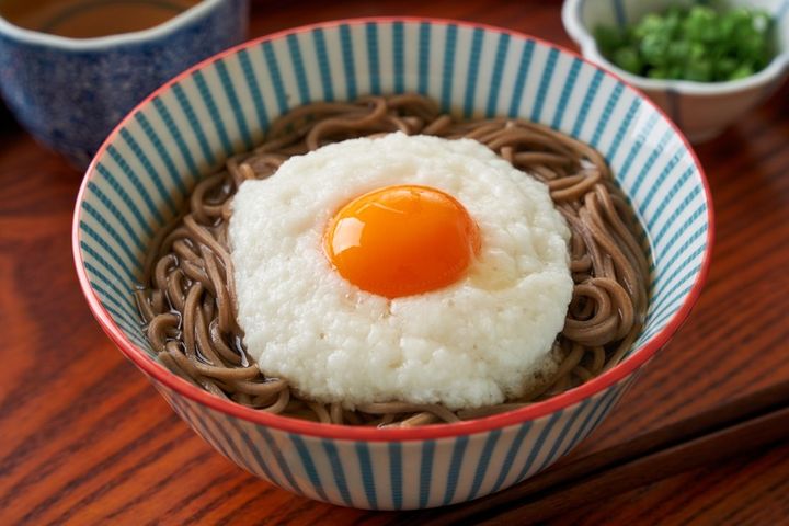 山かけたまご蕎麦 そばととろろと卵