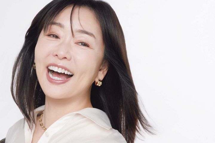 朝のスタイリングがラクになる「夜ブロー」習慣とは？ 69歳でもツヤ髪を保つ天野佳代子さんのルーティン