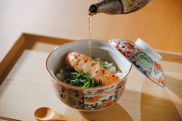 【京都府京都市】「貴船きらく」が川床を開始。新鮮な魚介を楽しむライブグリルコースが新登場