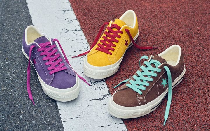 CONVERSE（コンバース）から、90年代のアーカイブに着想を得た新作スニーカー「ONE STAR AGED SUEDE」が登場。ヴィンテージライクなディテールと鮮やかなカラーリングを融合し、定番モデルとはひと味違う存在感を放つ一足となっている。発売は7月24日。