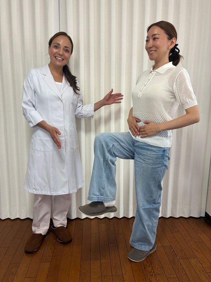「ももを上げるだけなのに意外ときつい〜。でも、これなら効きそう！」