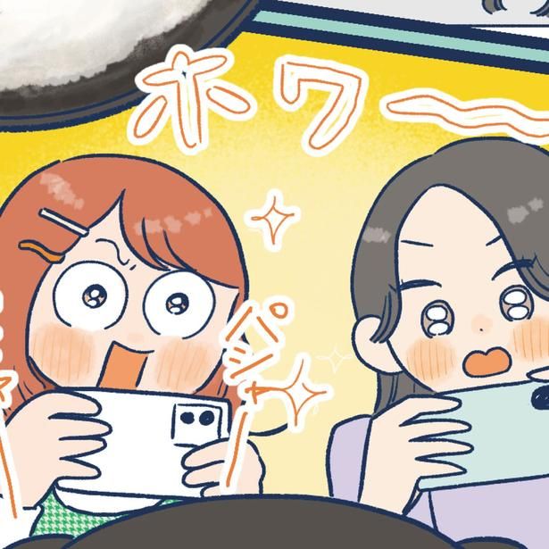 映えるグルメや雑貨が満載！ (C)momo／KADOKAWA