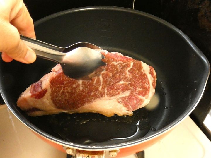 柔らかステーキの玉ねぎポン酢ソース