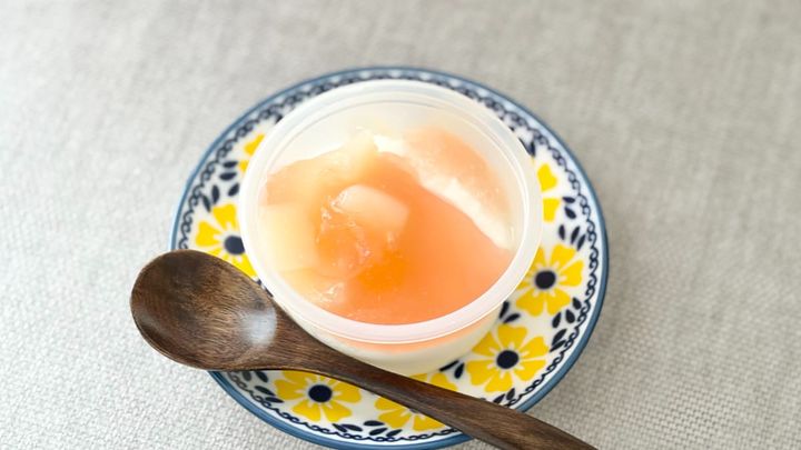 桃の甘みがたまらん！【ローソン】ふんわりチーズもおいしいスイーツ