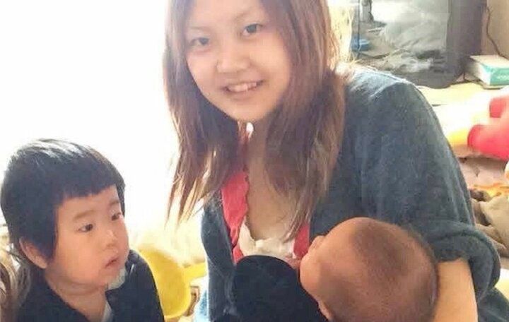 【写真・画像】15歳で妊娠・4児の母となった30歳女性、同じ男性と2度結婚＆離婚した理由を告白「もう2度とパチンコしないからと…」 1枚目