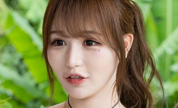 【写真・画像】“実家は7階建ての一軒家”超お嬢様の21歳新人セクシー女優、幼少期の英才教育を告白「家の中では英語。おいら４か国語喋れる」 1枚目