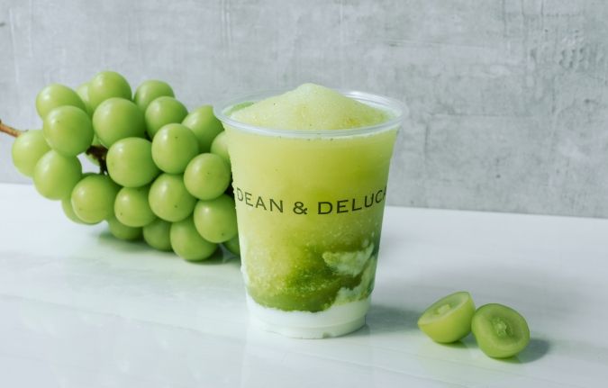 DEAN & DELUCA「シャインマスカットとエルダーフラワーのフラッペ」