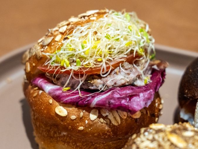 dacō／I'm donut？博多駅前 ダコーバーガー