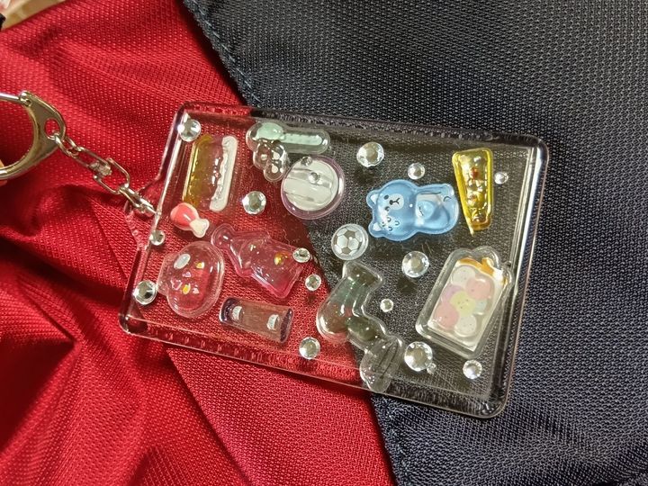 夏休みはコリアタウンへ！ボムカフェで話題の「ぷっくりシール」他を半額でゲット～！