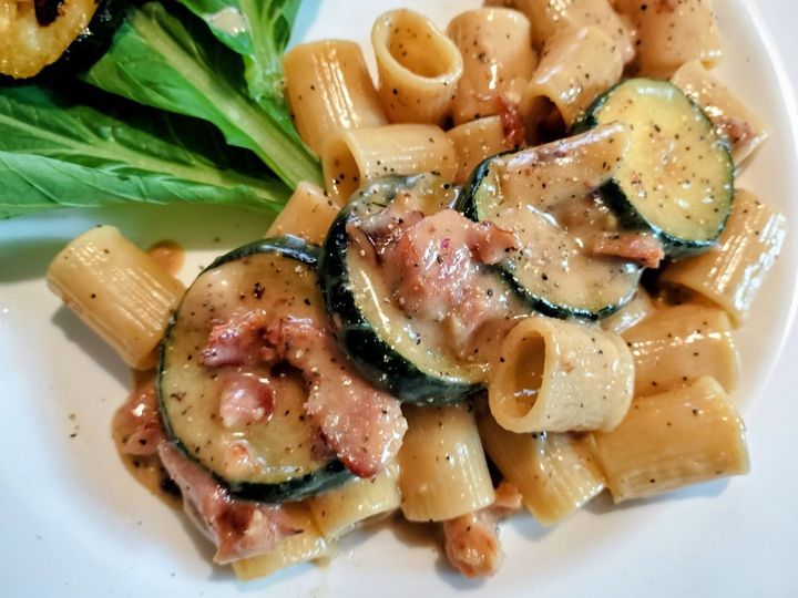 簡単！イタリアン！1本で3品！ズッキーニ！大人の濃厚チーズパスタ！