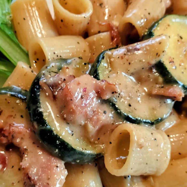 簡単！イタリアン！1本で3品！ズッキーニ！大人の濃厚チーズパスタ！