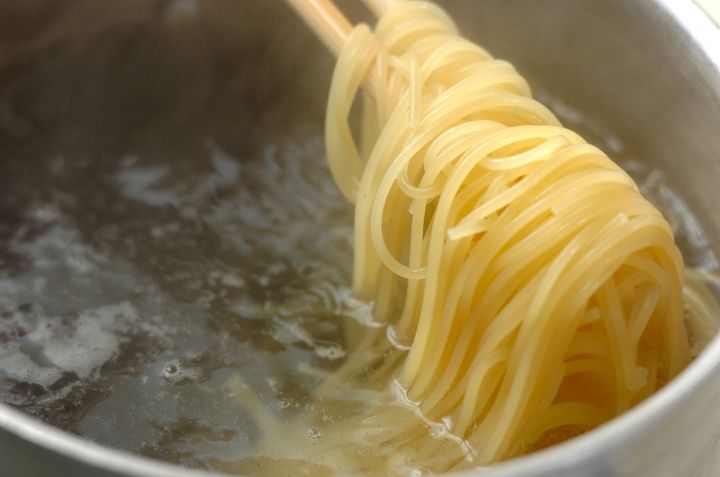 人気の冷製パスタ ツナとトマト 簡単15分で完成の作り方1