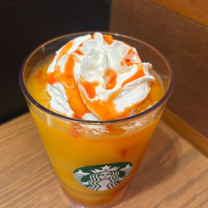 スタバ ぎゅぎゅっと オレンジ&マンゴーフラペチーノ®