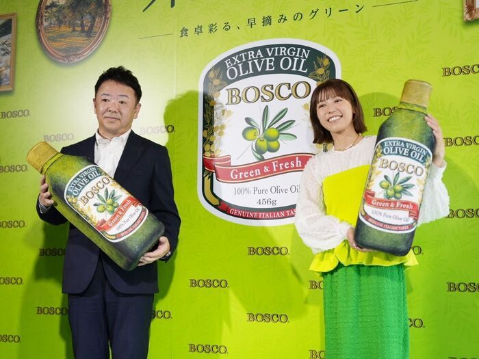 【若槻千夏さん】「アイスにかけるの、超やります！」BOSCOの早摘みグリーンオリーブを五感で楽しむ「味わうアート展」へ