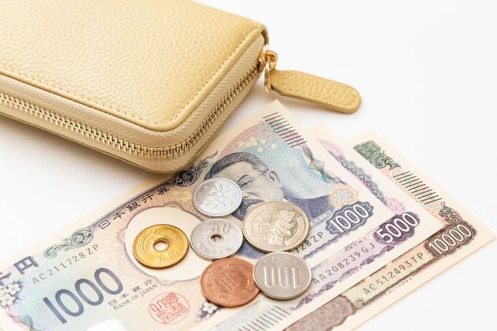 小6の息子が友達のカードを高額買い取り！？世帯年収850万・42歳男性を悩ませた状況と学んだ教訓とは？