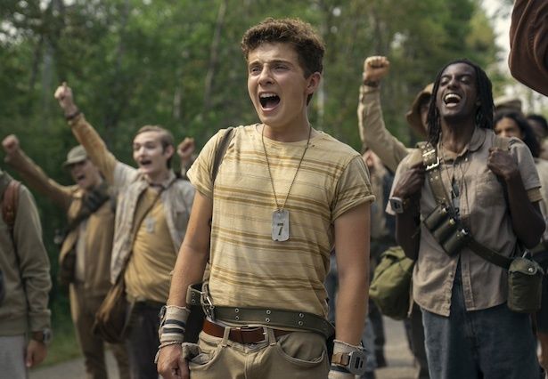 最年少の出場者アダム・カーリー・ホワイト(ローマン・グリフィン・デイヴィス) (C)2026 Lions Gate Ent. Inc. All Rights Reserved.