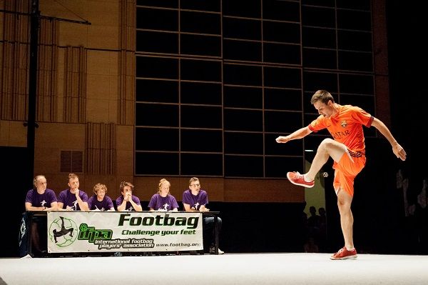 【茨城県つくば市】日本で、世界各国のトッププレイヤーが集結するフットバッグの世界大会開催！