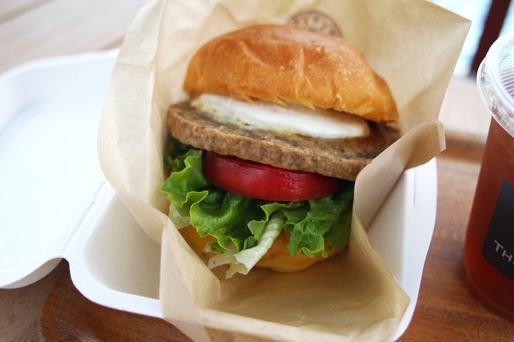「布引ハーブバーガー」