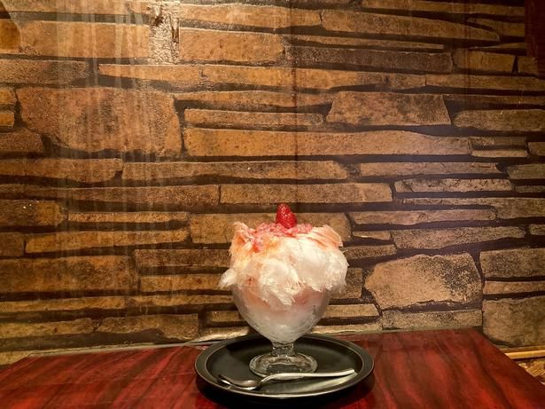 「大野屋のいちごミルク」(800円)