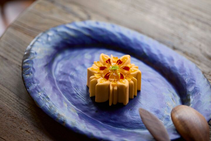 「季節×花」がテーマの美スイーツも♪高円寺のアンティークカフェ「向陽珈琲店」で極上のひと時を