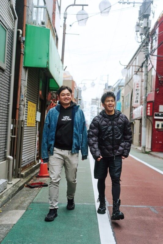 武井壮、大注目の男子プロと街ブラトーク！「僕、ゴルフをしていなかったんですよ」