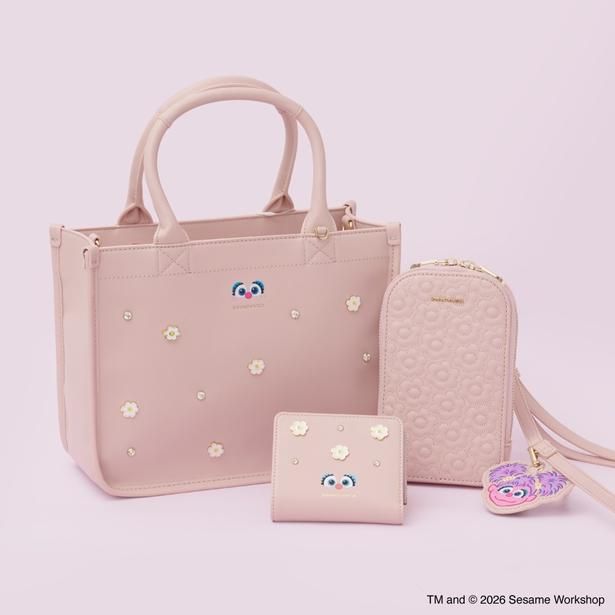 ピンクがベースの「アビーコレクション」。お花モチーフが妖精のアビーらしさを表現