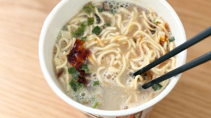 喉までビリビリ！！【エースコック】の激辛カップ麺は刺激が超強い一杯