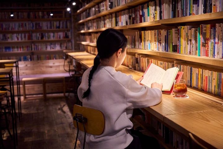 「森の図書室」店内