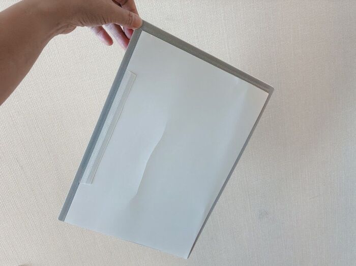 【ダイソー】1枚110円は高すぎ？不思議なピラピラ付きの『割高シート』▶実は大人のための携帯アイテムで逆に高コスパでした！