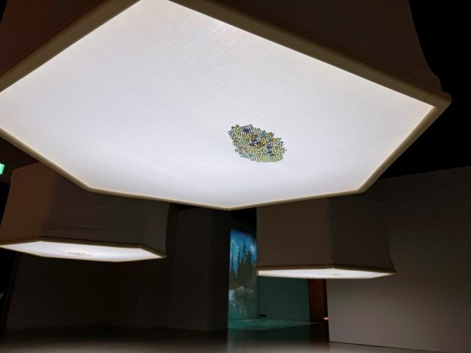 魔法の美術館 光であそぶ