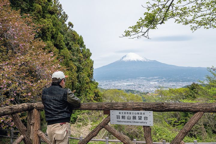 ふとした“気になる”が旅を豊かに｜あっち👉ツーリング
