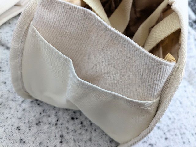 サイドポケット部分のアップ写真