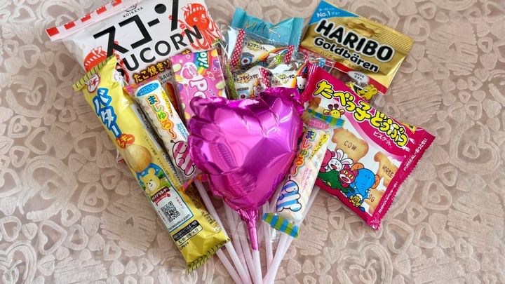 100均でお菓子ブーケを手作りしよう！ 写真映えする包み方やコツも紹介