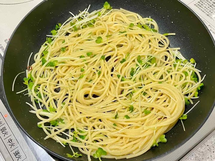 かいわれ大根のペペロンチーノ