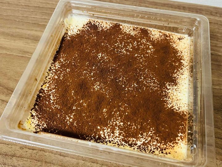 ずっしりと重みのあるケーキ！