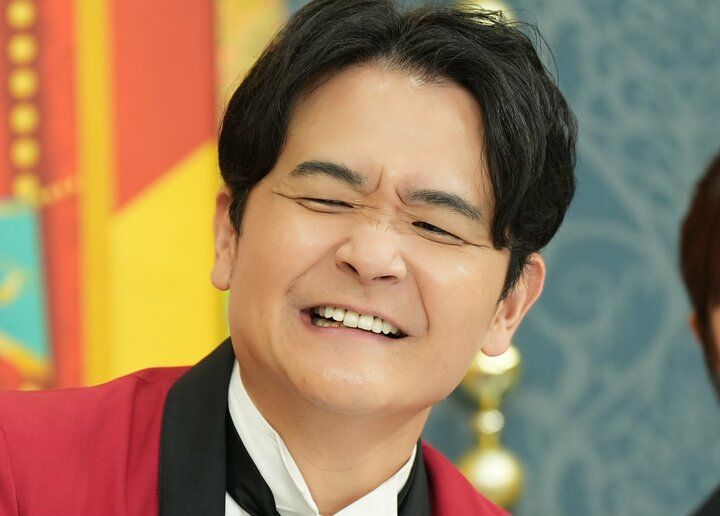 【写真・画像】人気芸人、亡き父との写真を公開し千鳥衝撃「そっくりや」「一緒やん顔」 1枚目