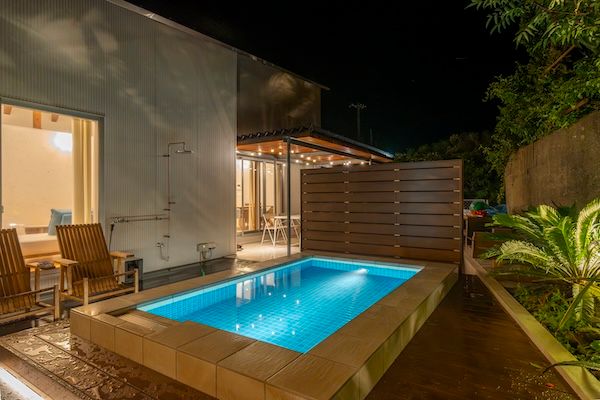 【千葉県館山市】海と山に囲まれた一棟貸し別荘「TATEYAMA STUDIO」に新たにプライベートプールを設置