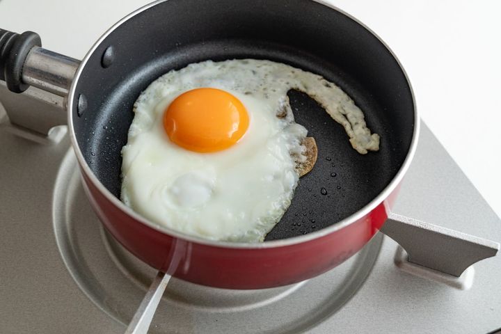 目玉焼きをきれいに作るには？