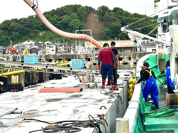 【石川県輪島市】水質管理技術「LIV WATER」で鮮度を保持した紅ズワイガニを発売！売上は漁師の支援に