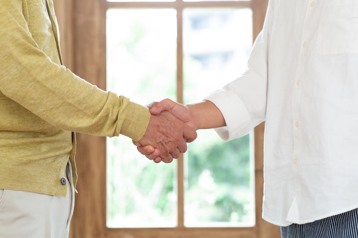 「生活費が足りない」とすがる友人に貸した15万円……世帯年収720万・38歳男性が味わった裏切りと自己嫌悪
