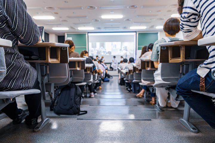 数十万円を奪われ、毎日が「塩パスタ」の極貧生活に……年収380万・40歳男性が学生時代に見舞われたデータ復旧詐欺