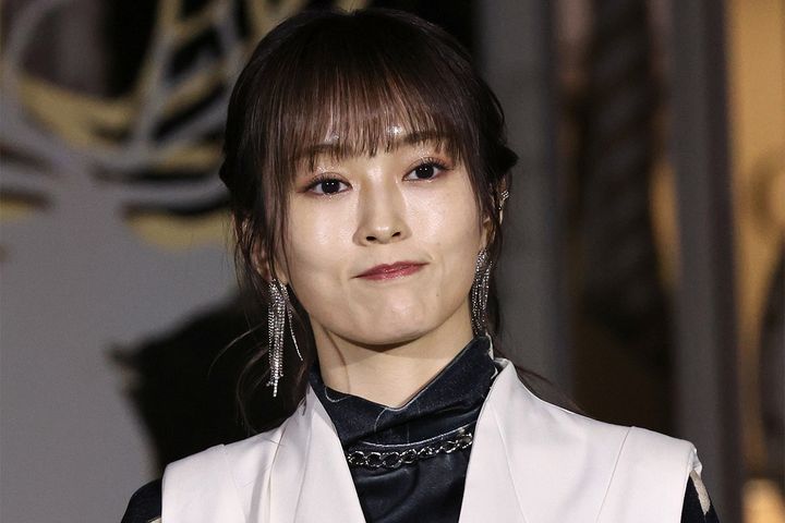 山本彩さん（2023年11月9日、時事）
