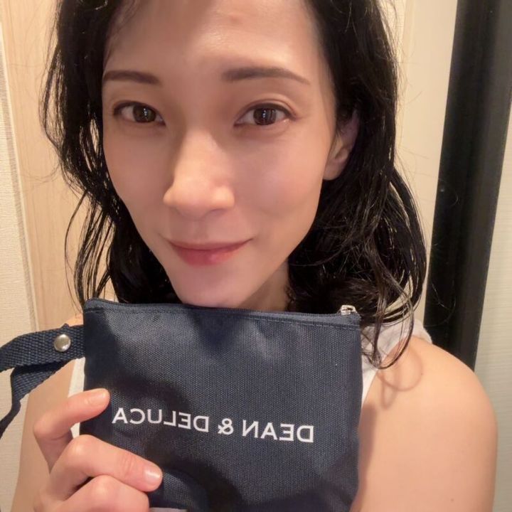 黒字に白文字が大人可愛い