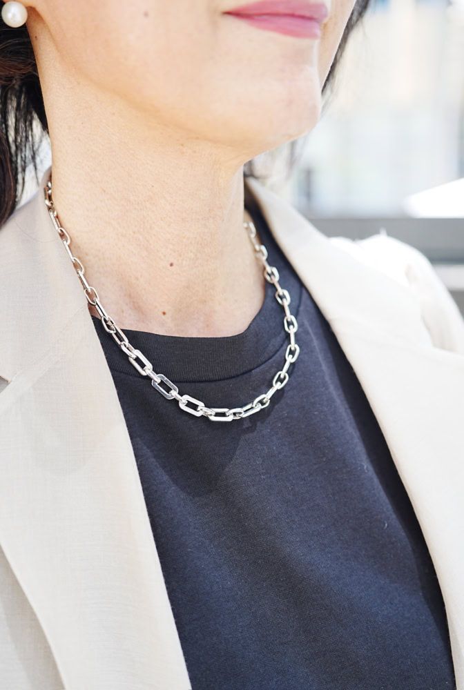 シルバーのチェーンネックレス＆パールピアス