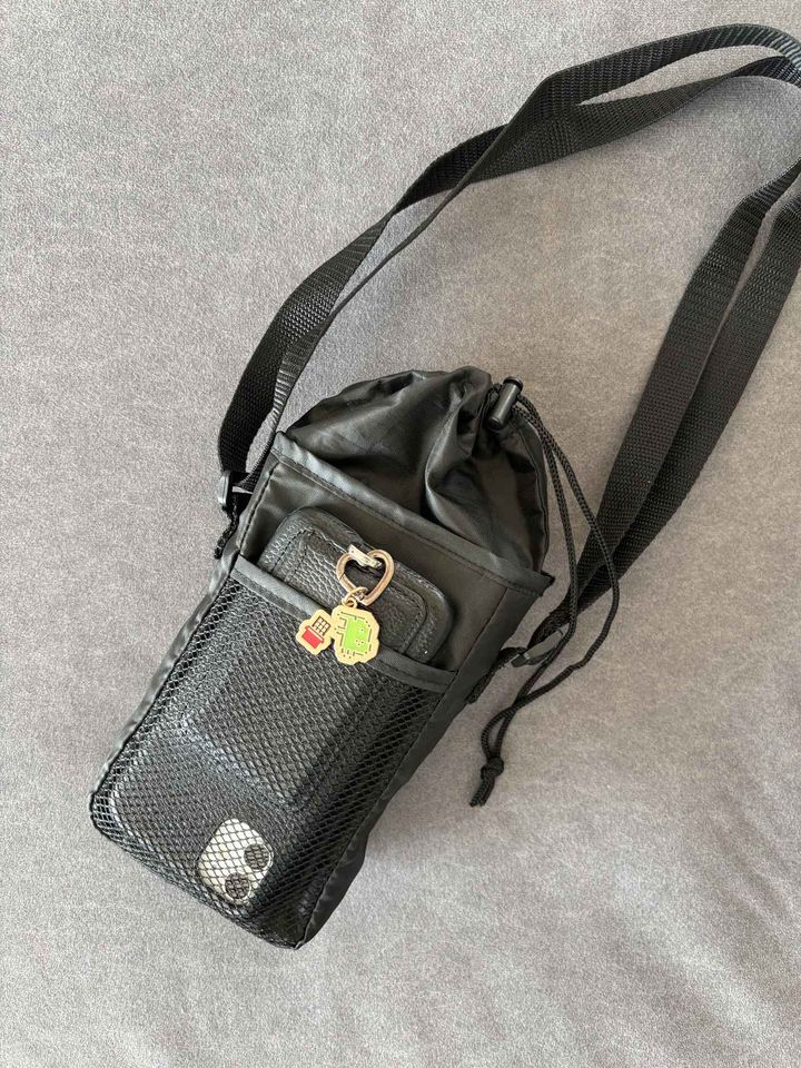 画像3: 実際にペットボトルやスマホを入れてみた！